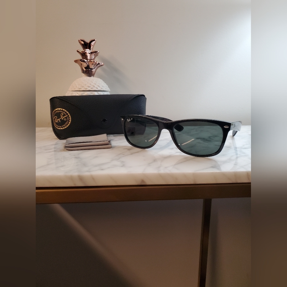 Ray-Ban RB2132 Unisex Wayfarer